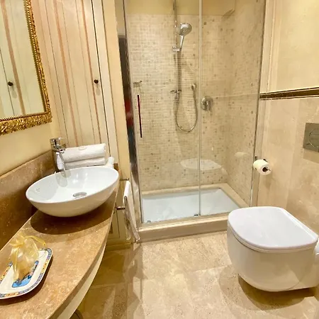 Bed & Breakfast La Corte Di Ambra 3*