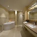 琥珀法院酒店