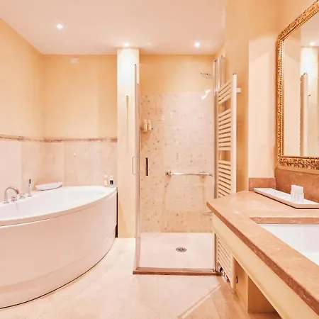 La Corte Di Ambra Bed & Breakfast