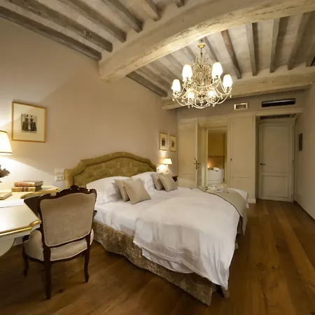 La Corte Di Ambra