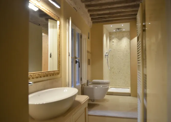 La Corte Di Ambra